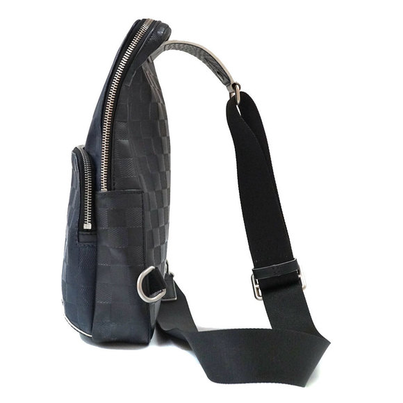 Louis Vuitton Avenue Sling Bag - Picture 2 of 15